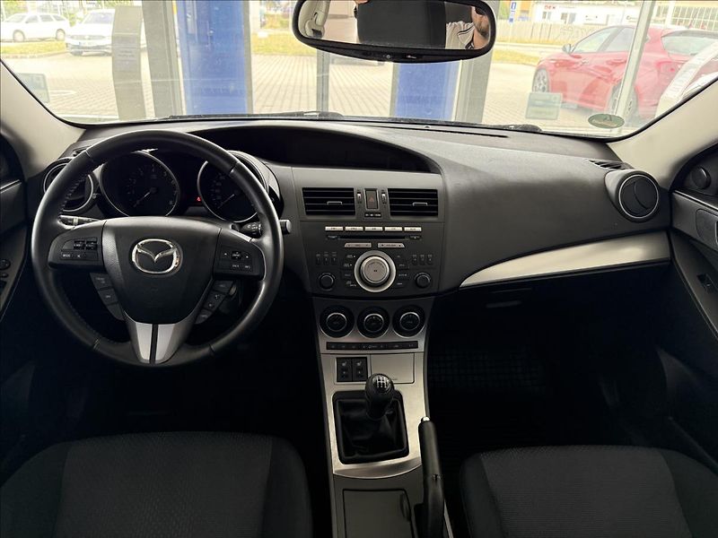 Mazda 3 1,6   77kw VÝHŘEV,RVM,AUT.KLIM - fotka 13 z 19