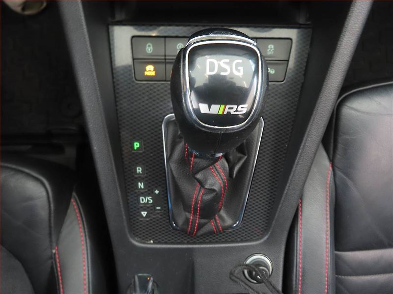 Škoda Octavia (2013) RS 2.0 TDI, Automat, Kůže - fotka 13 z 15