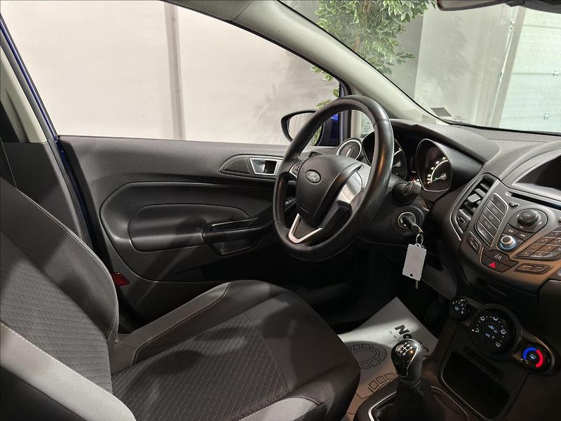 Ford Fiesta 1,0   i 1.MAJITEL ČIDLA KLIMA - fotka 16 z 26