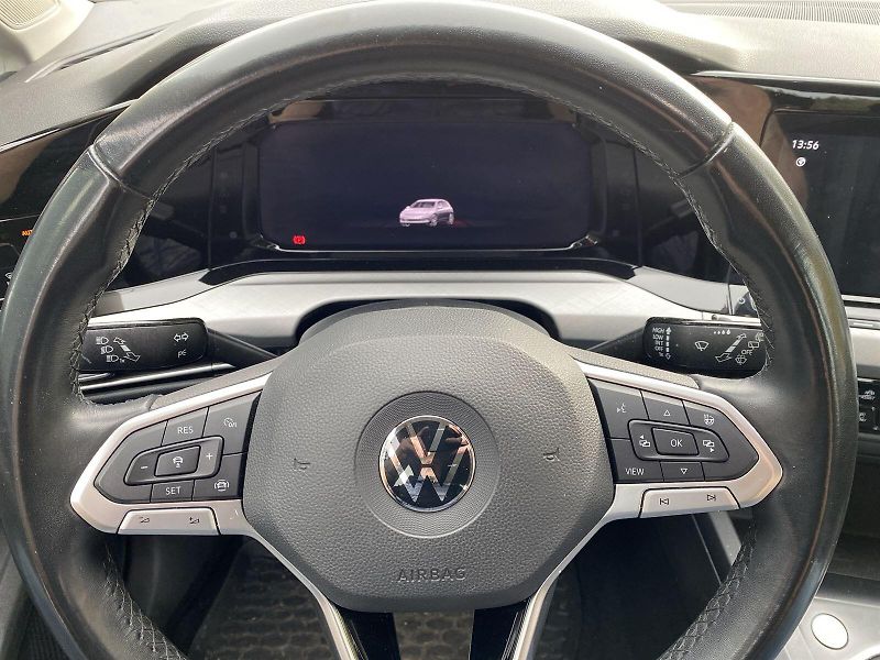 Volkswagen Golf (2022) 1.0 TSI LIFE - fotka 17 z 30