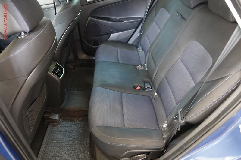 Hyundai Tucson (2016) 2.0CDi 4x4, ČR, Navi, AC - fotka 11 z 24