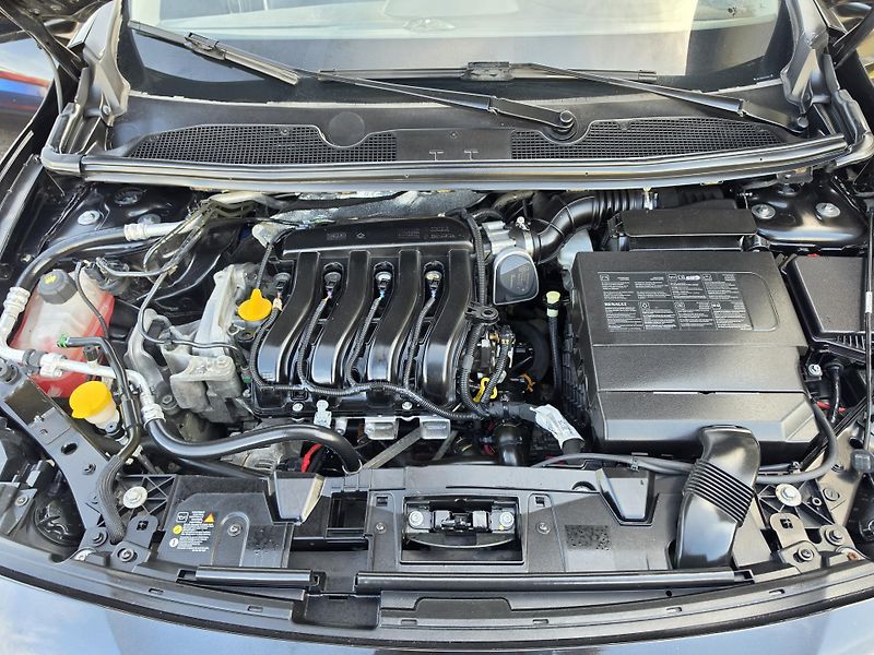Renault Fluence 1.6 16V Park Senzor  - fotka 22 z 29