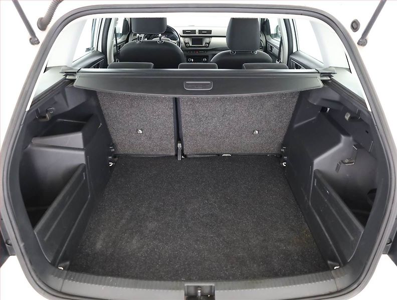 Škoda Fabia (2017) 1.4 TDI, Serv.kniha - fotka 15 z 16