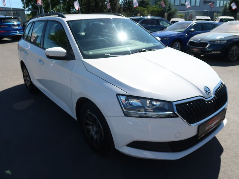 Škoda Fabia 1,0 TSi,70kW,1majČR,klima,DPH - fotka 2 z 24