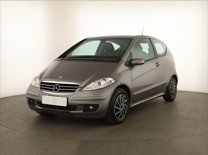 Mercedes-Benz Třídy A (2008) A 160 CDI , po STK, Tažné - fotka 2 z 14