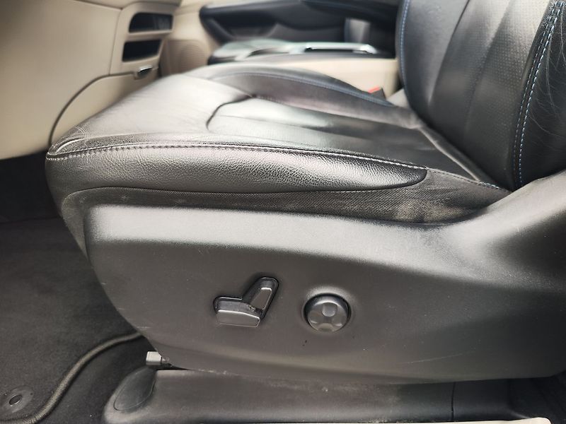 Chrysler Pacifica 3.6 VVT/214kW V6 Touring L - fotka 35 z 36