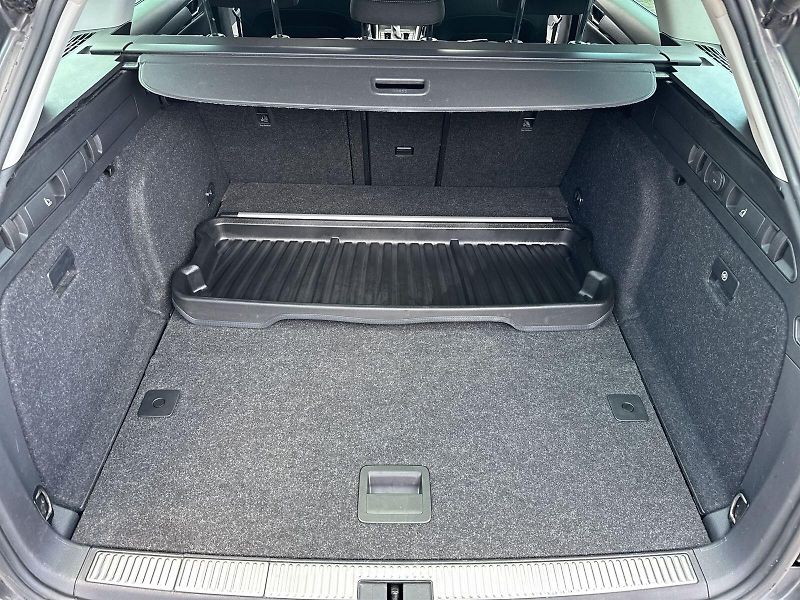 Škoda Superb (2023) Combi 2.0 TDI DSG Style - fotka 29 z 34