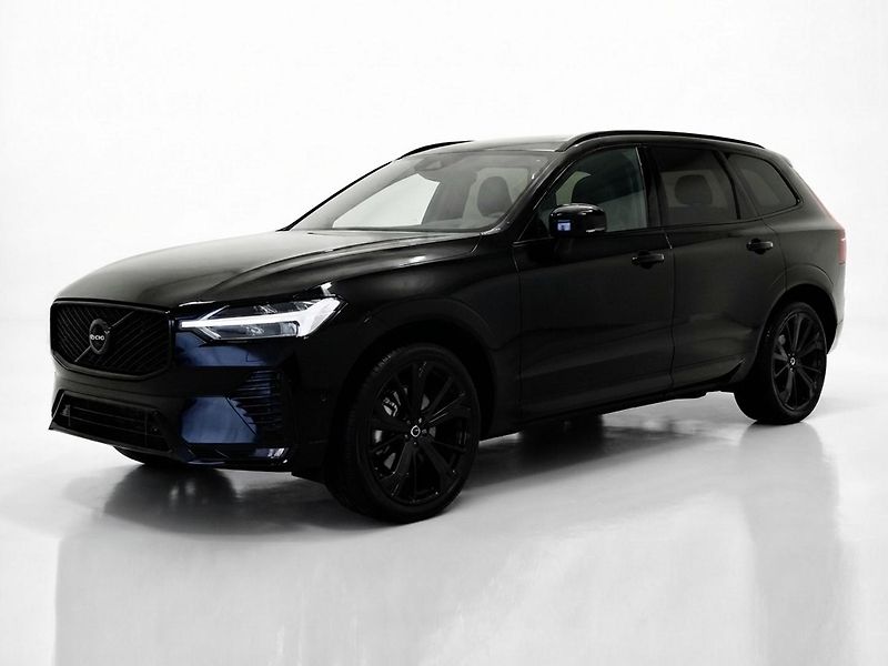 Volvo XC60 (2026) B5 PLUS BLACK + 4SERVIS/ZÁRUKA - fotka 3 z 19