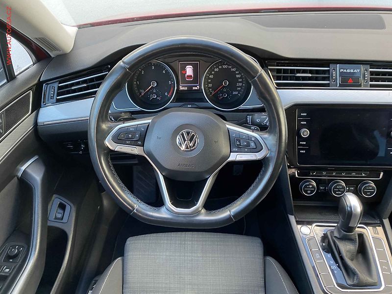 Volkswagen Passat (2019) 2.0 TDi, Business, DSG, LED - fotka 11 z 19