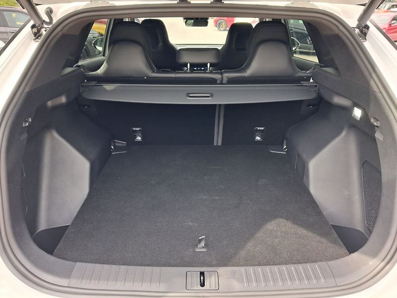Omoda 7 (2026) Premium 1.6 tGDI ICE AWD - fotka 29 z 31