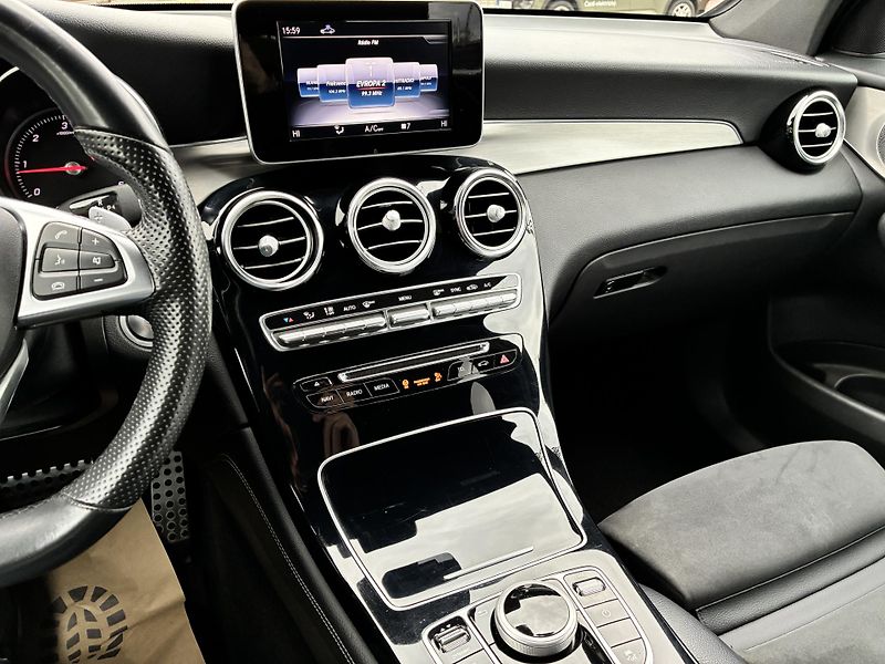 Mercedes-Benz GLC 250d-150kw,4x4,COUPE, AMG,AT  - fotka 22 z 36