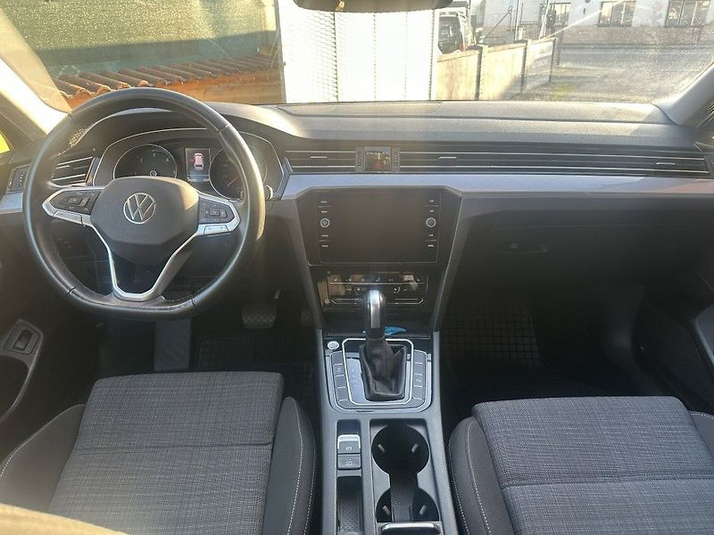 Volkswagen Passat 2.0 TDi 110kW Bussiness AT - fotka 11 z 28
