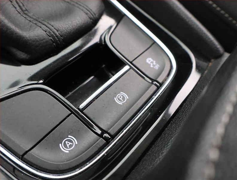 Škoda Karoq (2018) Style 1.0 TSI, Automat - fotka 19 z 22