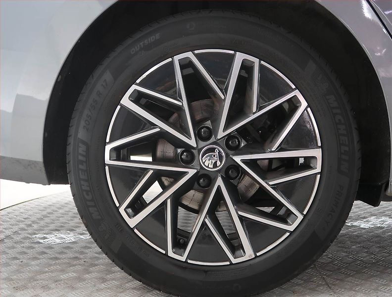 Škoda Octavia (2023) Ambition 2.0 TDI - fotka 14 z 18