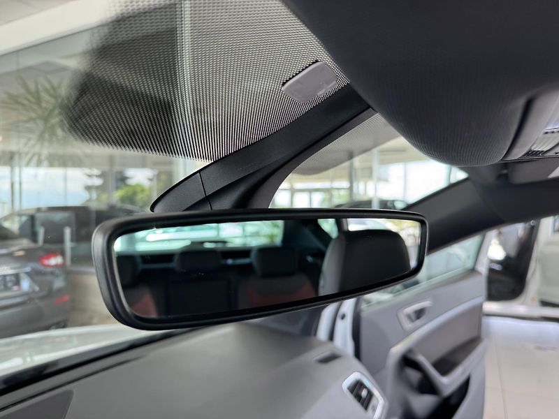 Seat Ateca 2,0TDI 140kW*4x4*DSG*XCELLENCE - fotka 17 z 34