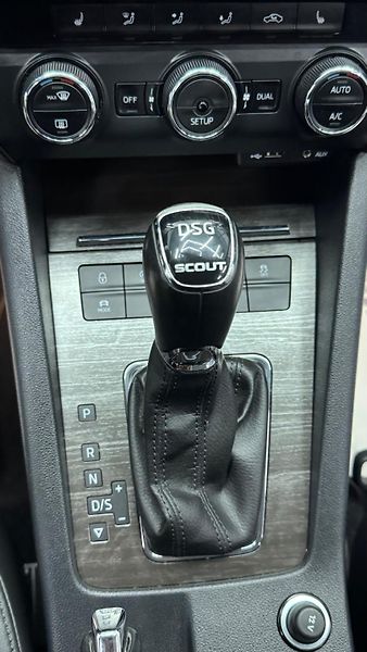 Škoda Octavia (2015) SCOUT - fotka 11 z 27