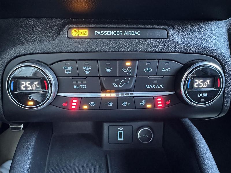 Ford Focus 1,0 ST-Line - fotka 6 z 16