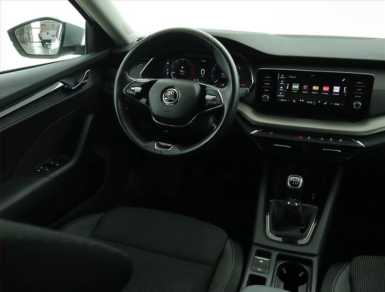 Škoda Octavia (2022) Ambition 2.0 TDI, ČR,1.maj - fotka 7 z 15