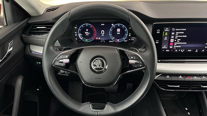 Škoda Octavia 2.0 TDI DSG Style - fotka 9 z 27