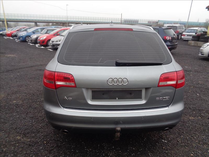 Audi A6 3,0 - fotka 6 z 17
