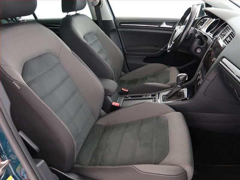 Volkswagen Golf (2017) Highline 2.0 TDI, Automat - fotka 9 z 18