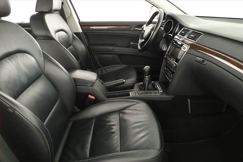 Škoda Superb (2013) Elegance 2.0 TDI, Serv.kniha - fotka 7 z 16
