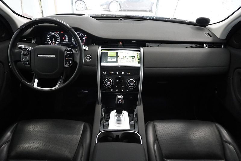 Land Rover Discovery Sport 2.0 D 134 kW 4x4 AUTOMAT  - fotka 21 z 31