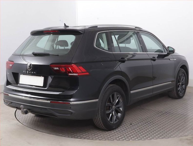 Volkswagen Tiguan Allspace (2022) Life 2.0 TDI - fotka 5 z 17