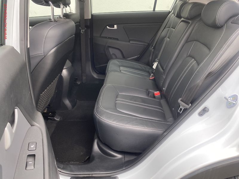 Kia Sportage (2016) 1.6 GDi, Navi, kamera, kůže - fotka 10 z 15