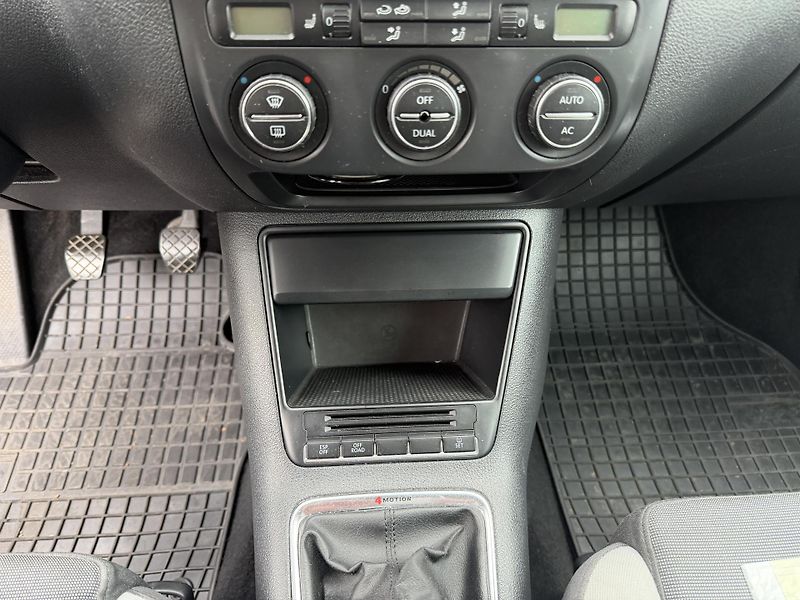 Volkswagen Tiguan 1.4 TSI 4 MOTION - fotka 18 z 24
