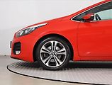 Kia Ceed (2016) 1.6 CRDi, Automat, Navi - náhled 15