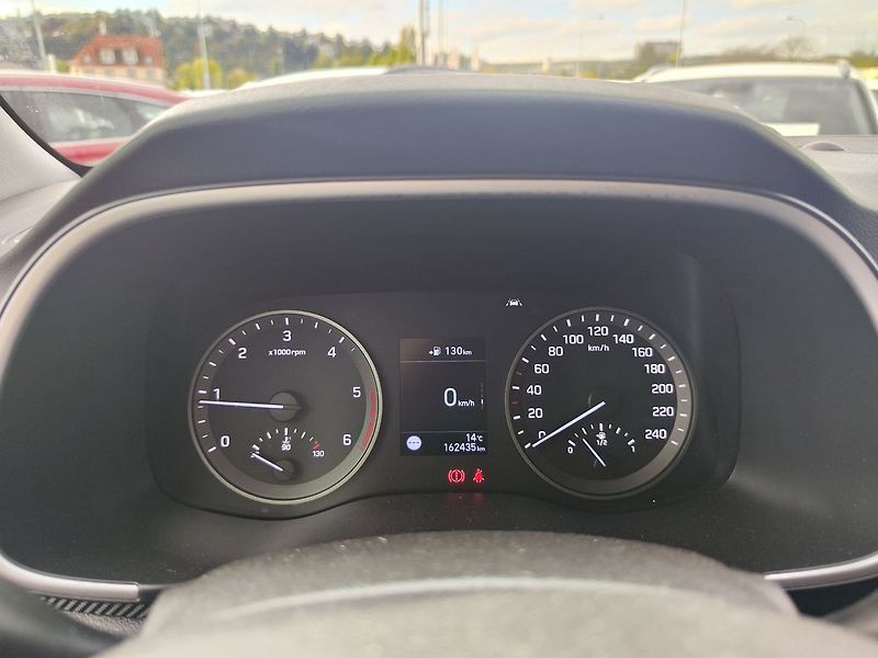 Hyundai Tucson 1.6 CRDI/85kW Traveller - fotka 14 z 32