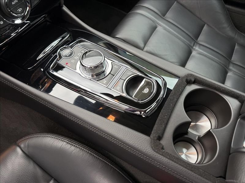 Jaguar XK 5,0 V8 283kW AT Coupe - fotka 20 z 43