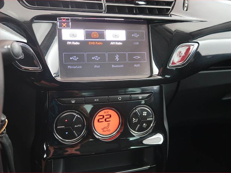 Citroën C3 (2016) Exclusive 1.2 VTi, Tempomat - fotka 12 z 18