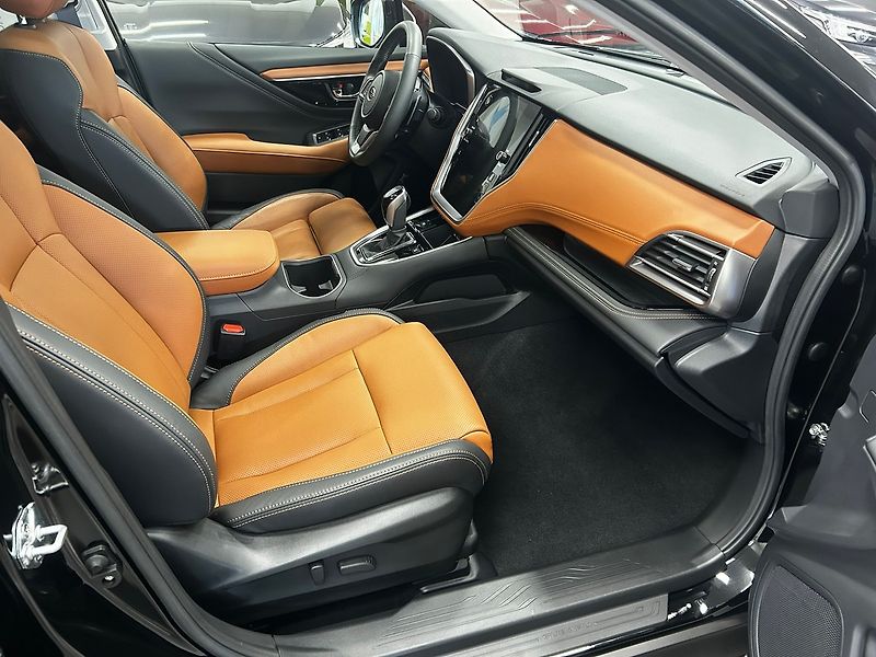 Subaru Outback (2022) 2.5 TOURING 2022 | Záruka - fotka 20 z 44