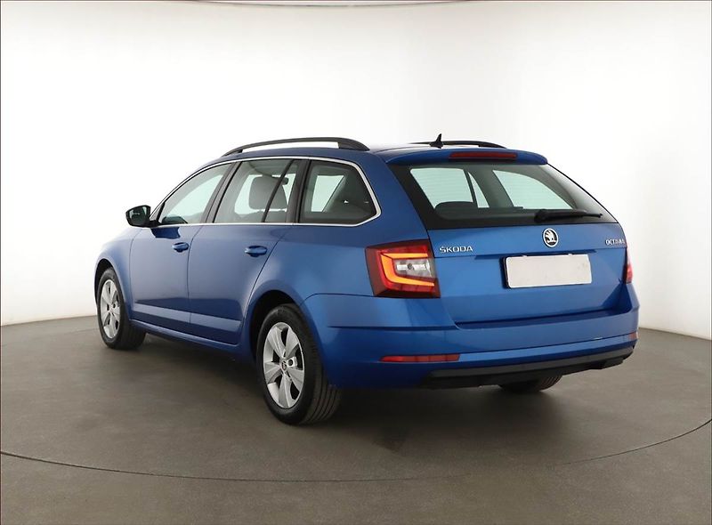 Škoda Octavia (2020) Style 1.6 TDI, ČR,1.maj - fotka 4 z 15