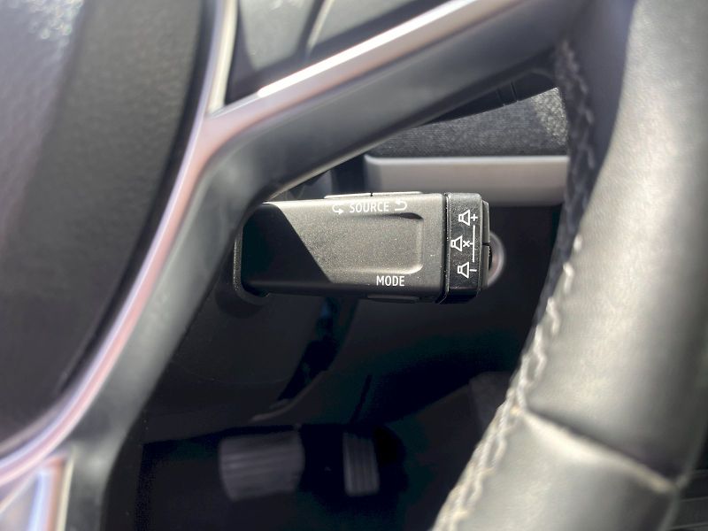 Renault ZOE (2020) 80KW ZEN 52kWh - fotka 22 z 22