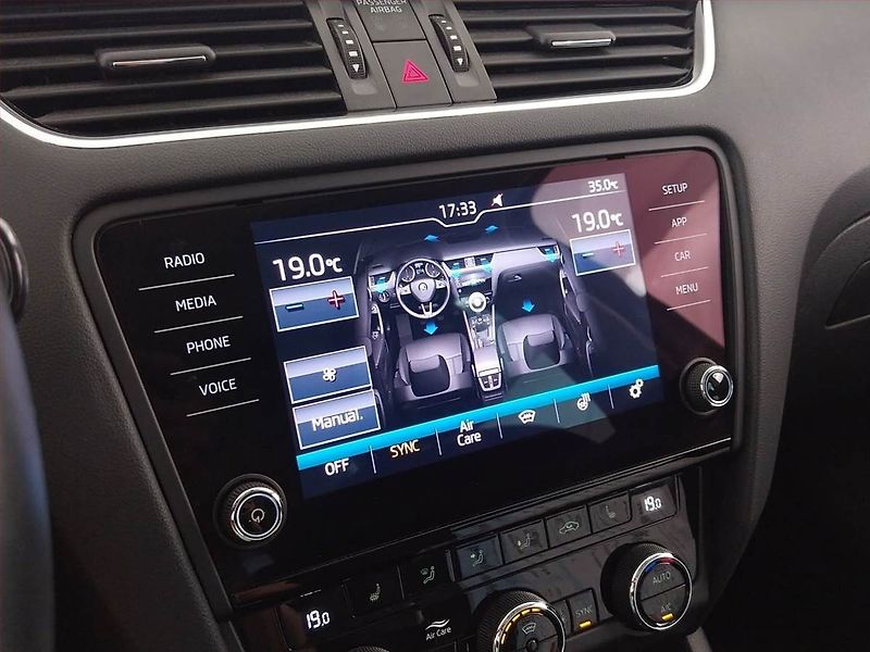 Škoda Octavia (2018) Style 1.4 TSI, Serv.kniha - fotka 21 z 22