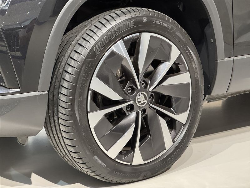 Škoda Karoq 1,5 TSi  DSG Style LED Kamera - fotka 6 z 46