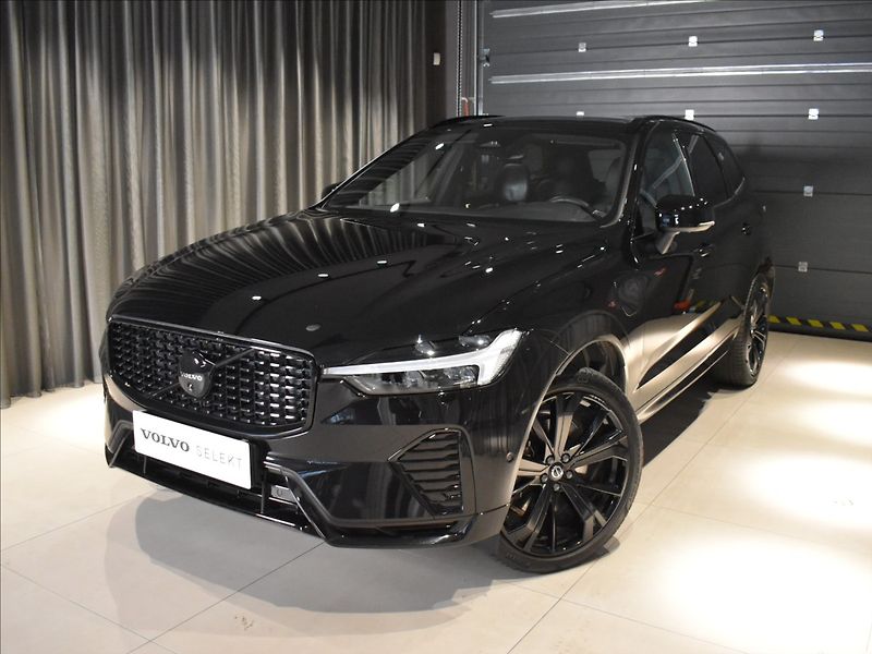 Volvo XC60 2,0 T6 AWD PLUS Black Edition - fotka 1 z 26