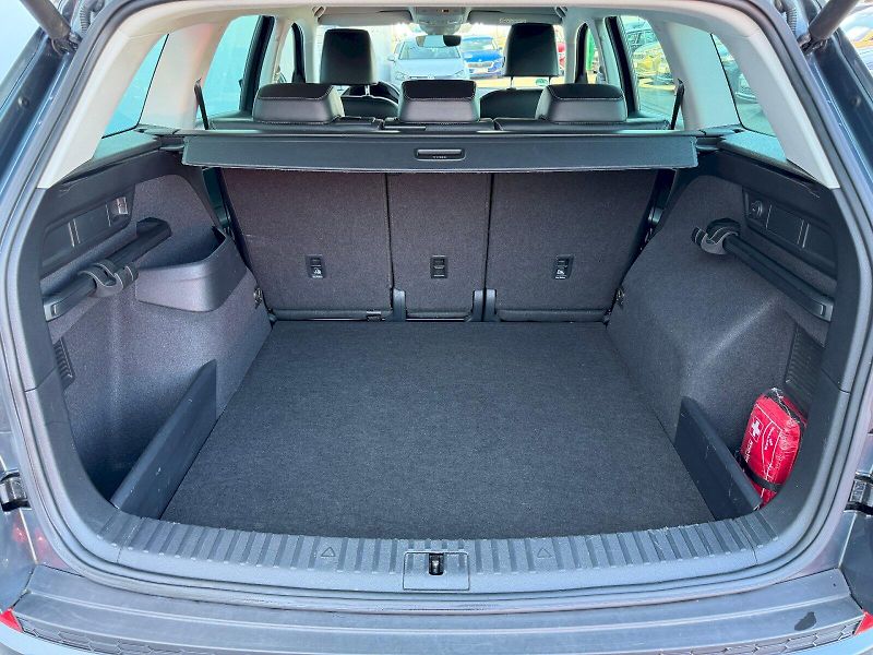 Škoda Kodiaq (2019) 2.0 TSI 140kW 4x4 DSG Soleil - fotka 33 z 35