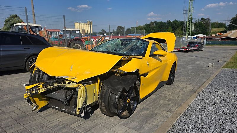 Ferrari Portofino - fotka 2 z 34