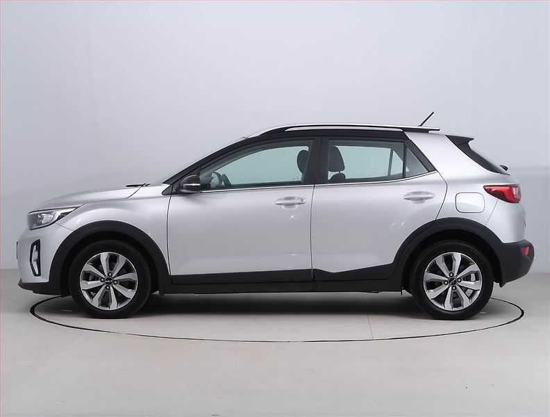 Kia Stonic (2023) Exclusive 1.0 T-GDI, EXCLUSIVE - fotka 3 z 21
