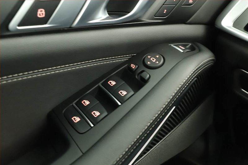 BMW X7 (2026) xDrive40d, M SPORT, KEYLESS - fotka 11 z 21