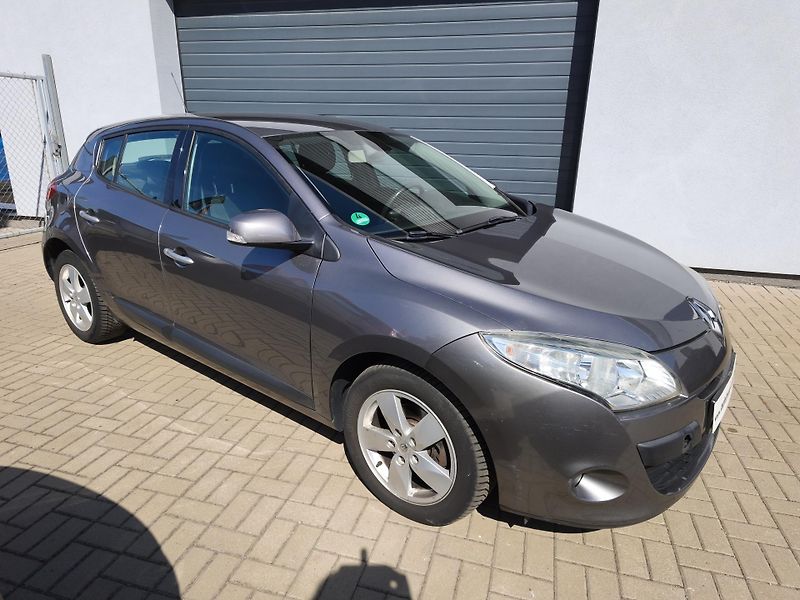 Renault Mégane (2009) 1,616V 81kW 6-ti kvalt!! - fotka 5 z 28
