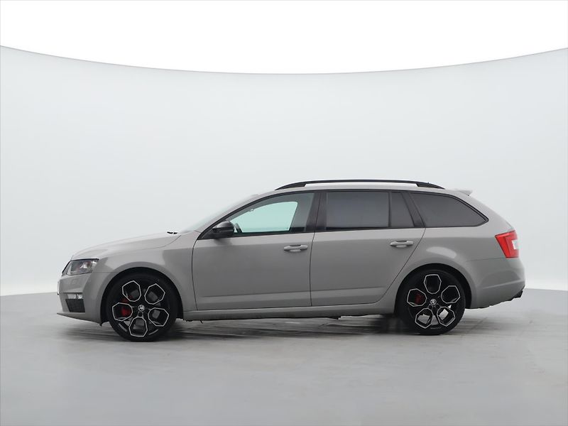 Škoda Octavia 2,0 TSI RS230 169kW DSG Canton - fotka 4 z 26