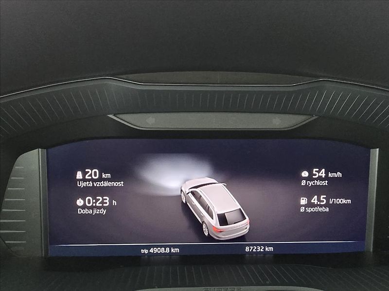 Škoda Superb 2,0 Style+, ACC, Virtual, Kame - fotka 9 z 25