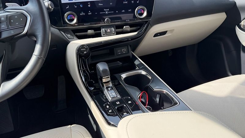 Lexus NX 350h 350H 2,5 HEV PRESTIGE - fotka 18 z 26