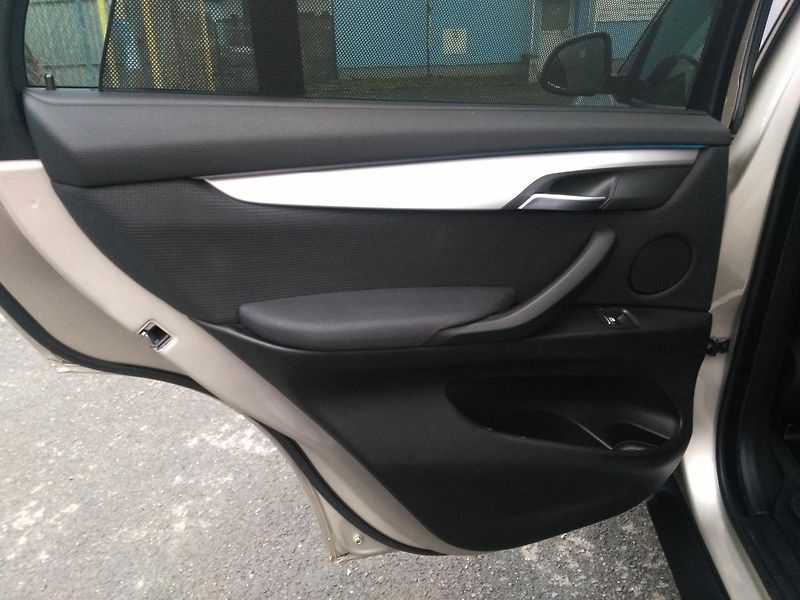 BMW X5 3,0d xDrive - fotka 15 z 36