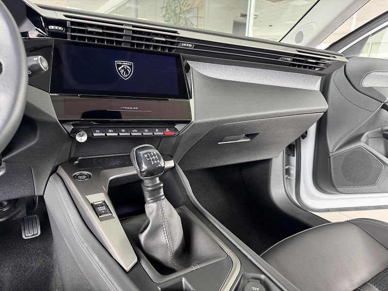 Peugeot 308 1,2PT 96KW*ALLURE*REZERVACE! - fotka 20 z 36